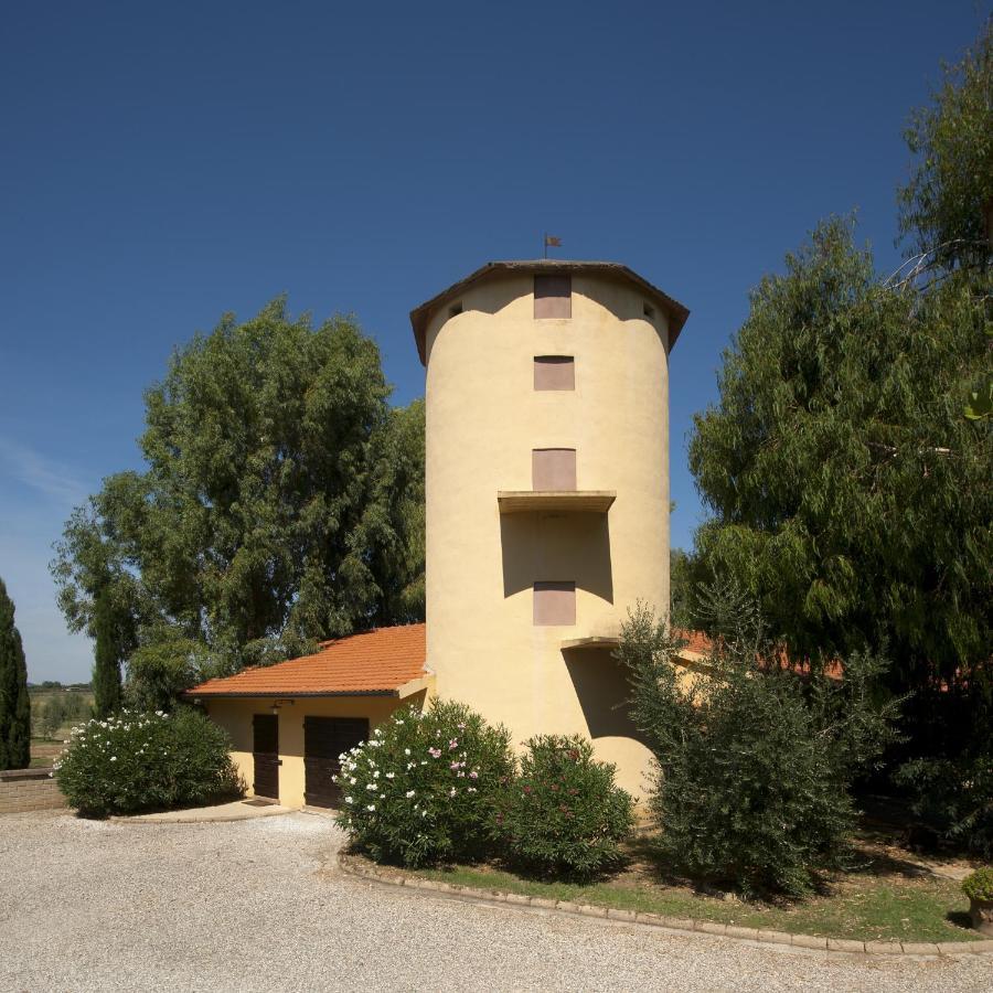 Agriturismo Le Pescine Vada Luaran gambar