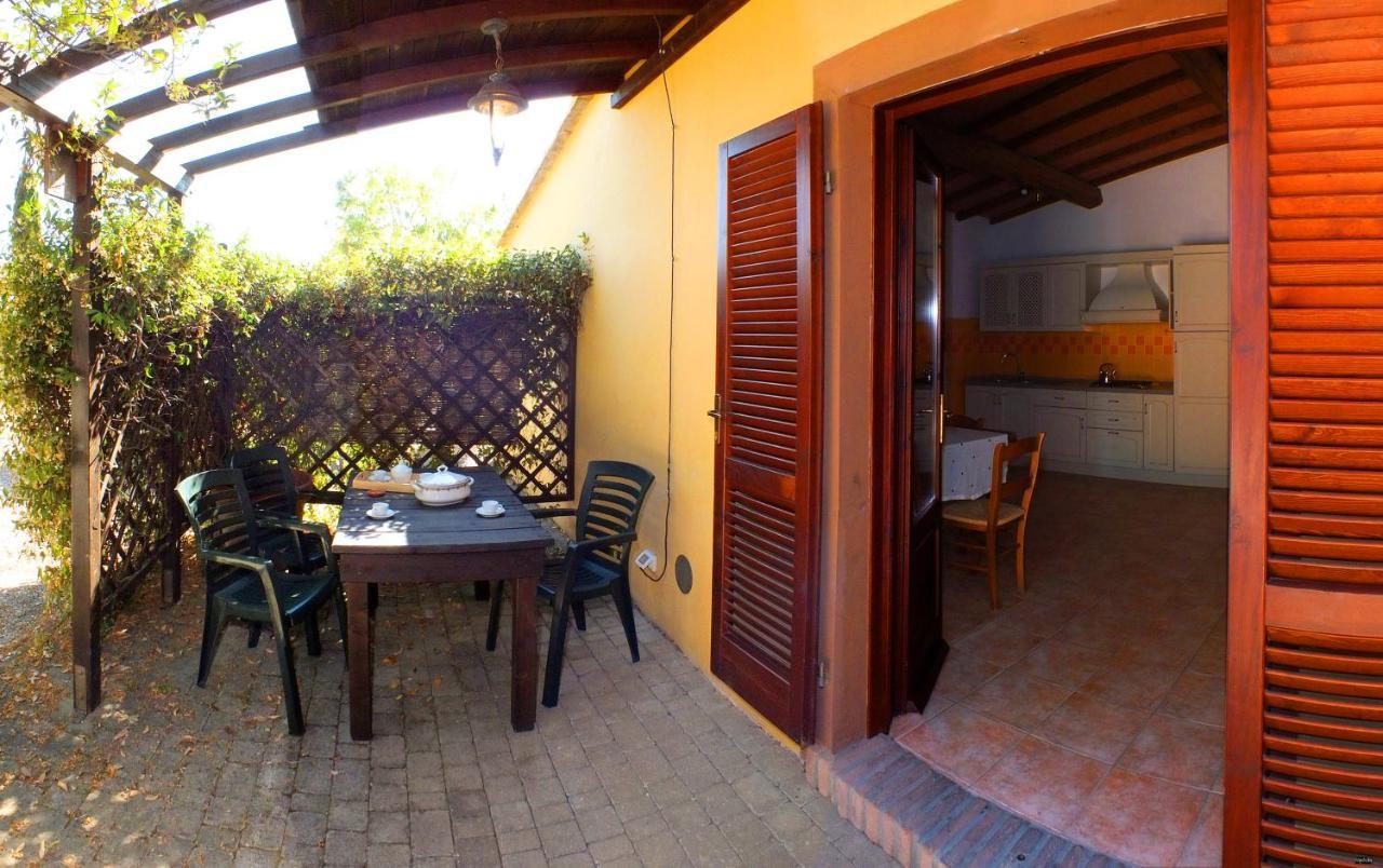 Agriturismo Le Pescine Vada Luaran gambar