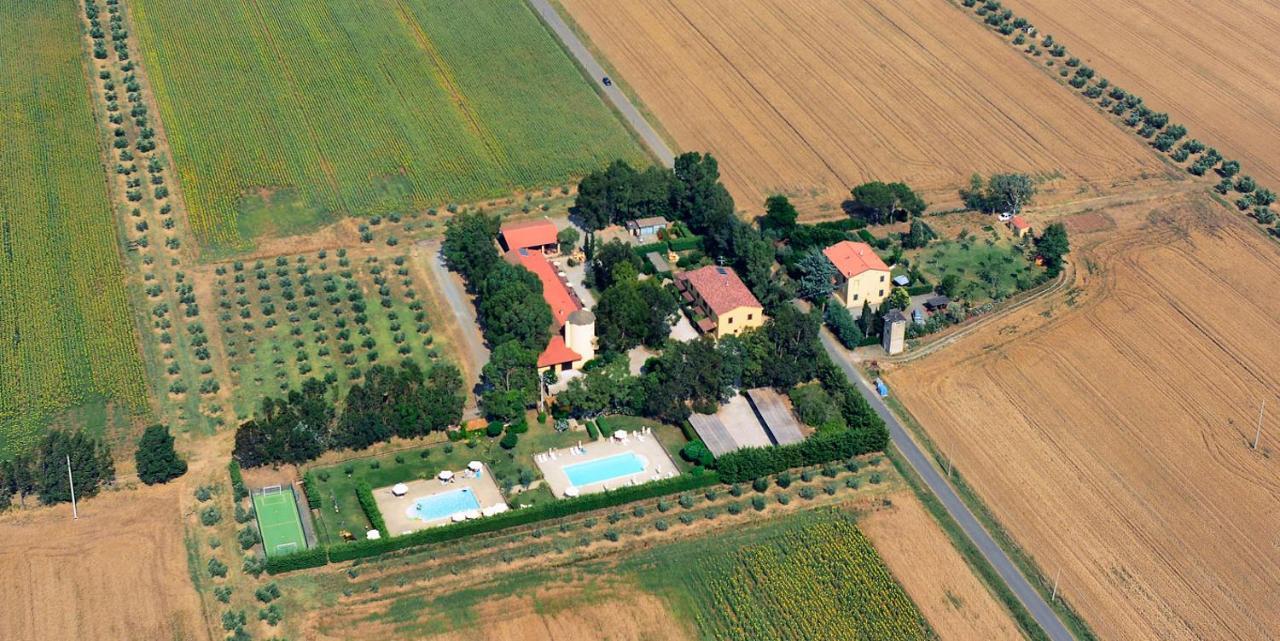Agriturismo Le Pescine Vada Luaran gambar