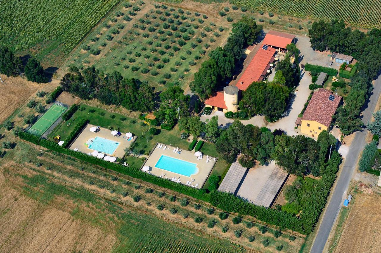 Agriturismo Le Pescine Vada Luaran gambar