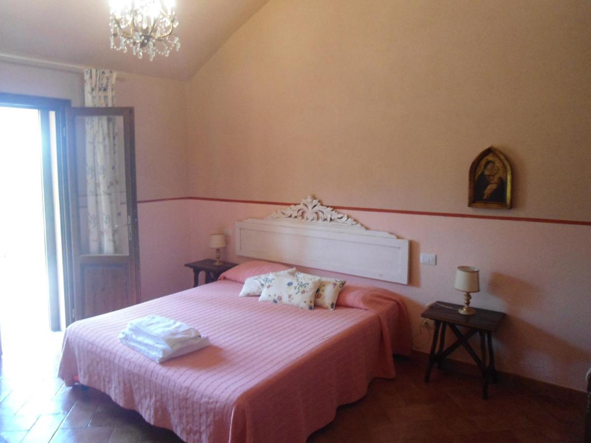 Agriturismo Le Pescine Vada Luaran gambar