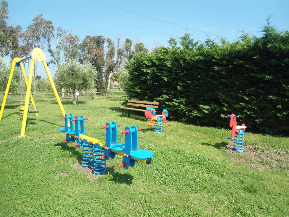Agriturismo Le Pescine Vada Luaran gambar