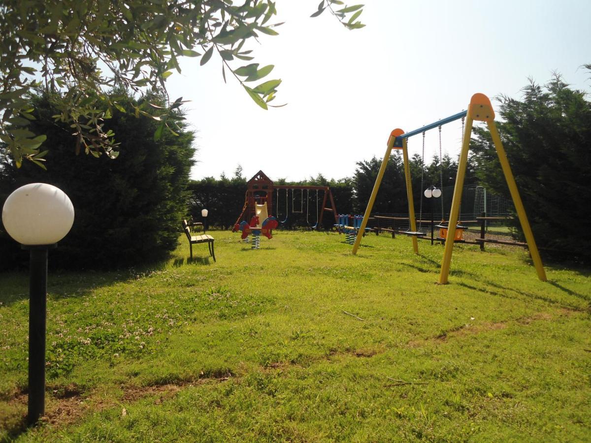 Agriturismo Le Pescine Vada Luaran gambar