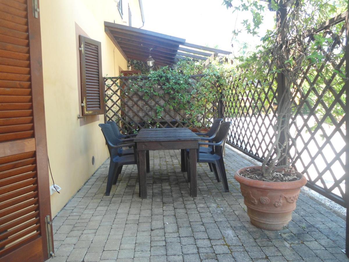 Agriturismo Le Pescine Vada Luaran gambar