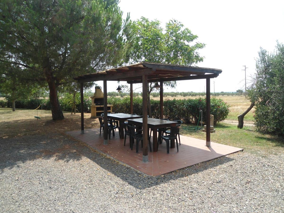 Agriturismo Le Pescine Vada Luaran gambar